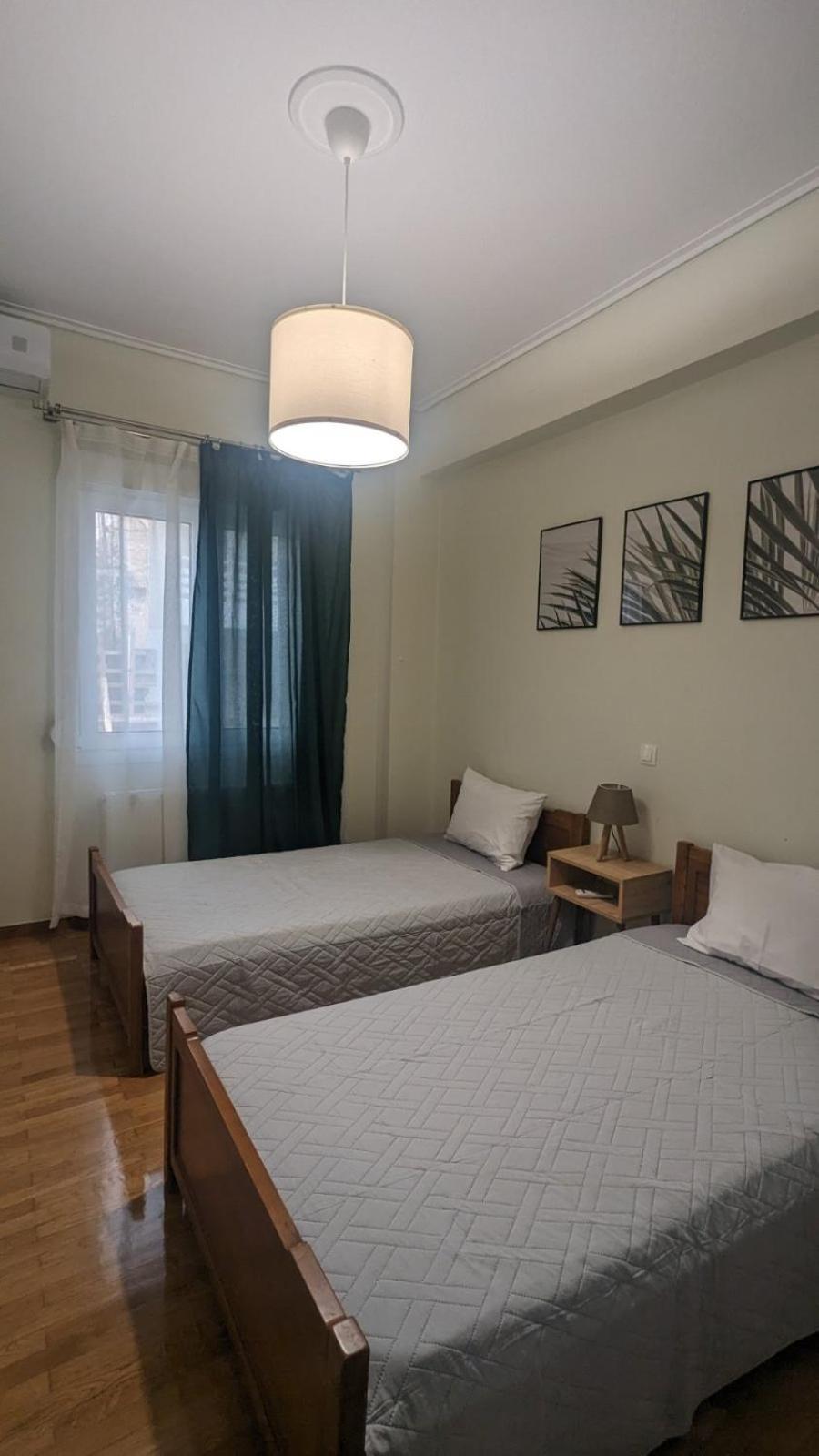 Luxury & Spacious Apartment In Athena Bagian luar foto