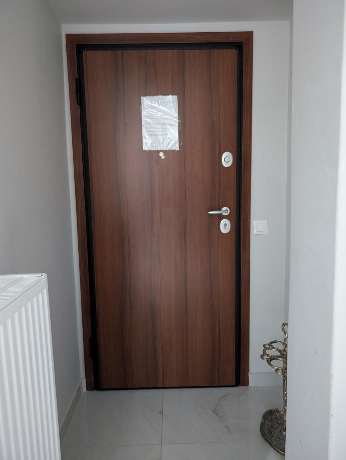 Luxury & Spacious Apartment In Athena Bagian luar foto